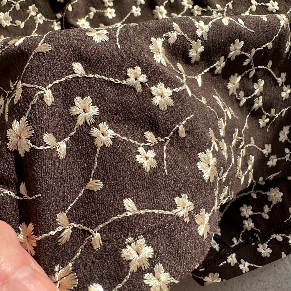 Dolce & Gabbana Brown & White 90s dizzy floral embroidered pencil Midi dress - Picture 3 of 11